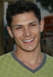 Alex Meraz