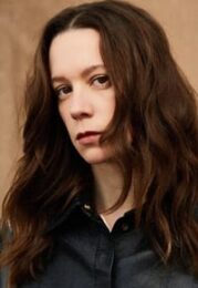 Chloe Pirrie