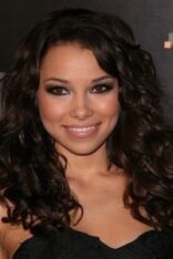 Jessica Parker Kennedy