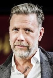 Mikael Persbrandt